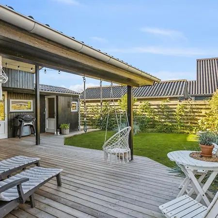 Pedersen - 50m From The Sea By Interhome Дом отдыха *