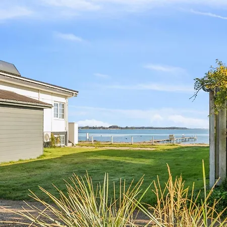 Дом отдыха Pedersen - 50m From The Sea By Interhome *
