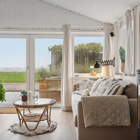 Pedersen - 50m From The Sea By Interhome Дом отдыха *