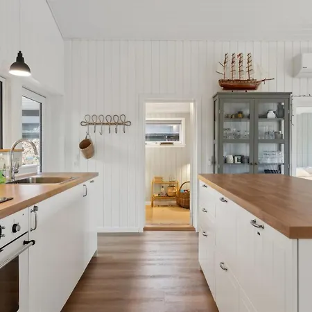 Дом отдыха Pedersen - 50m From The Sea By Interhome Sjolund