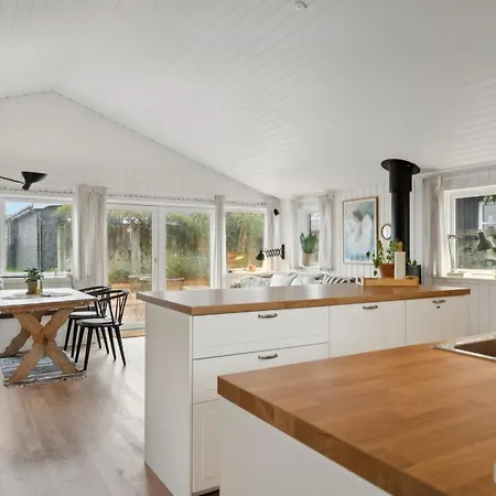 Pedersen - 50m From The Sea By Interhome Feriehus Sjolund