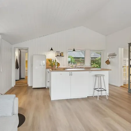 Дом отдыха Pedersen - 50m From The Sea By Interhome *