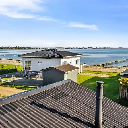 Pedersen - 50m From The Sea By Interhome Дом отдыха